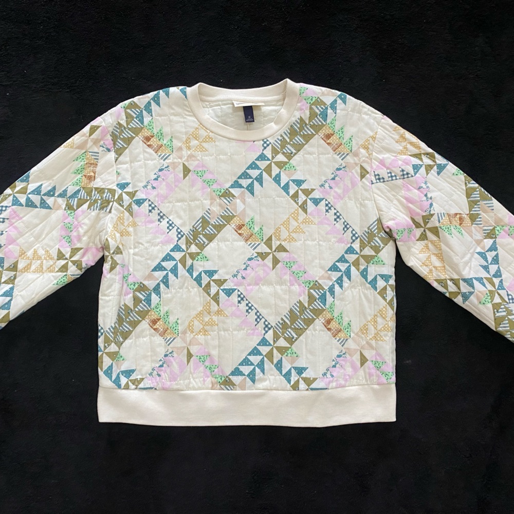 Target universal threads stitched crew